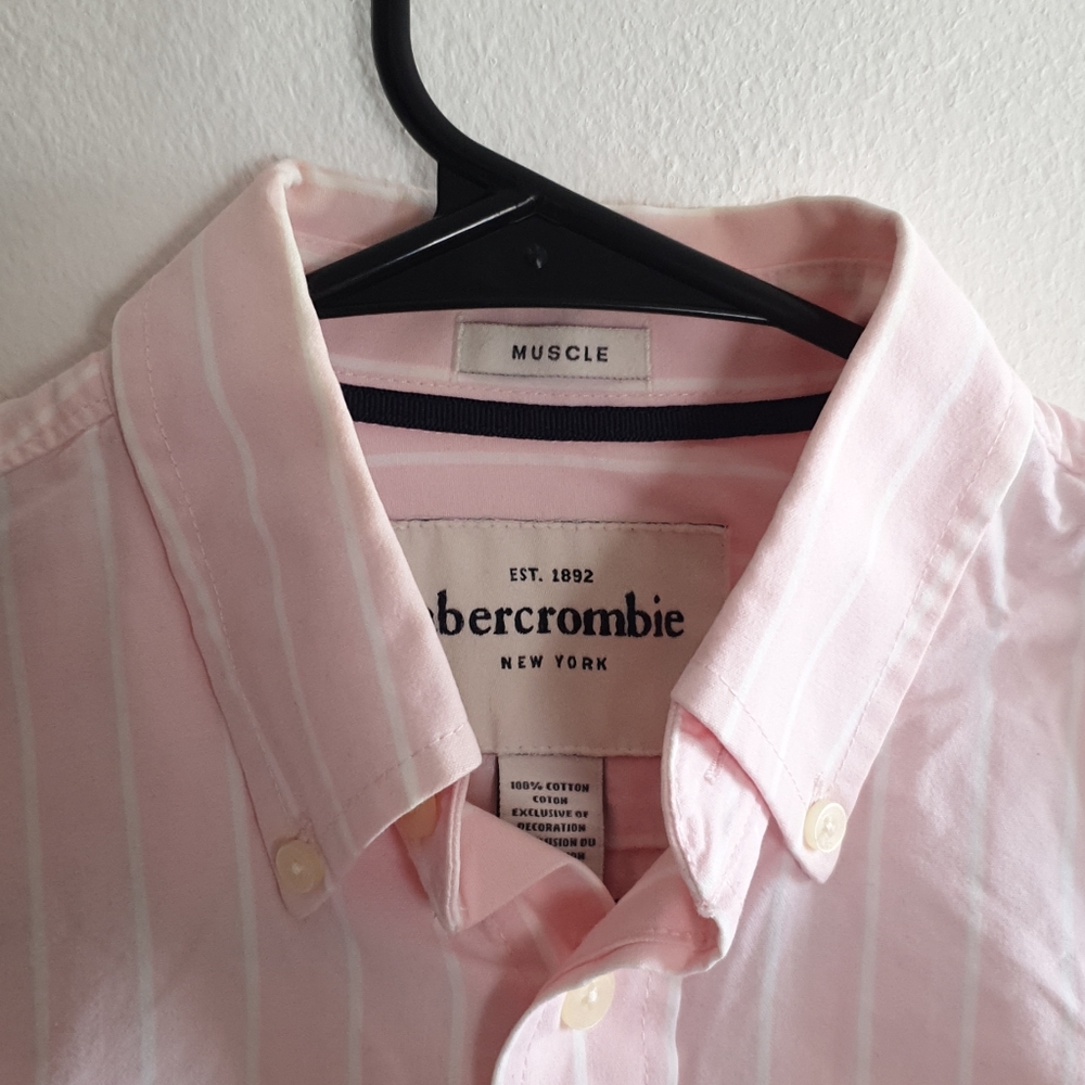 Stunning Pink Button Down - Picture 3 of 5